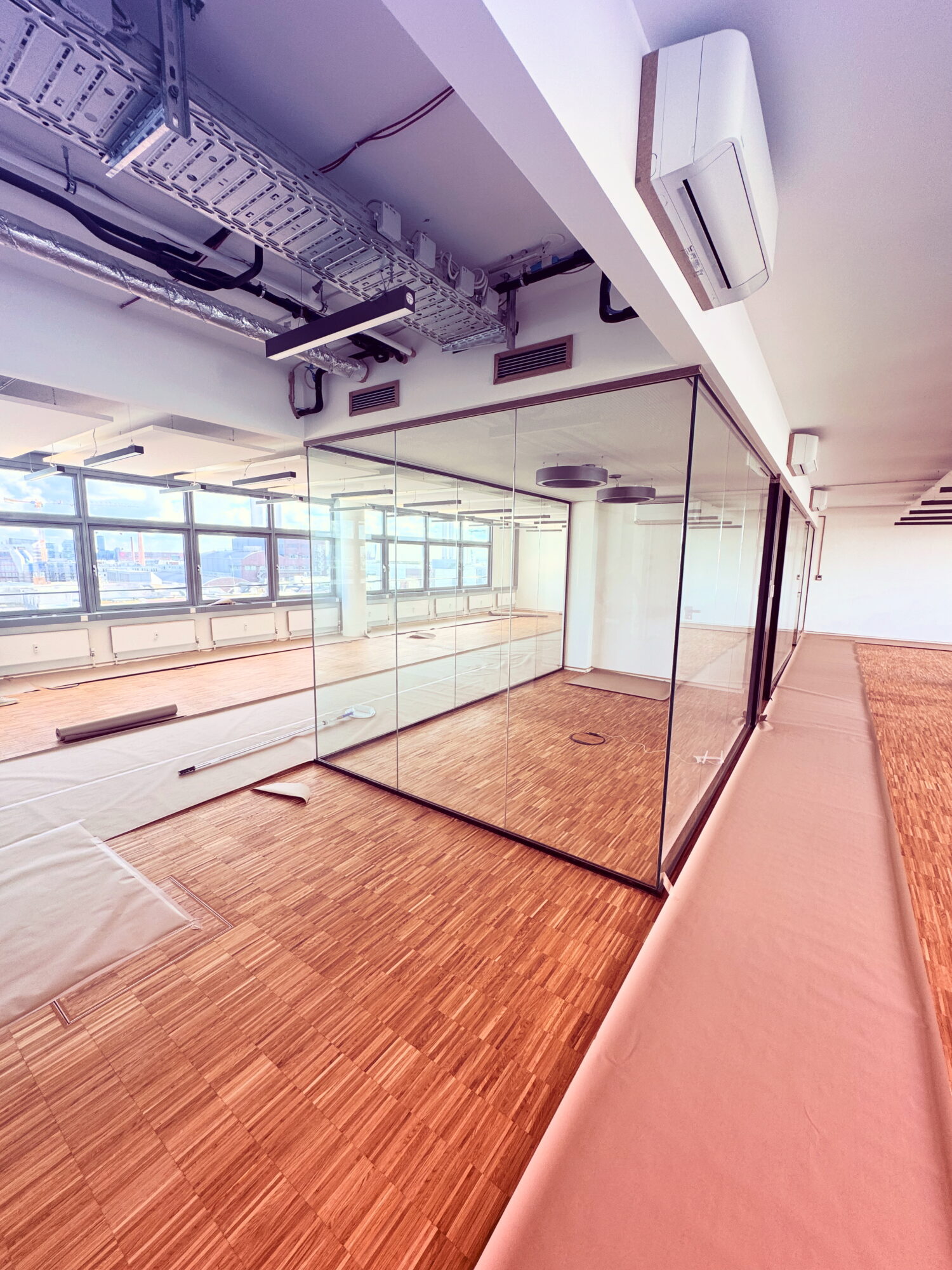 CC43B13B-3ACE-4EB7-AEBB-9964B5CE777C