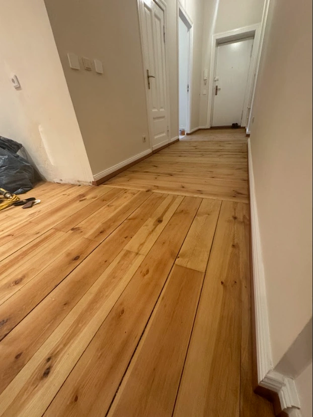 böden, fräsen, leistungen, projekte, points, hand, malerarbeiten, linoleum, büro, Bodenbeläge, parkett, teppich, fliesen, mosaik, fragen